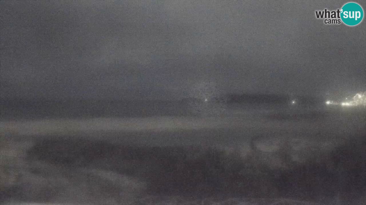 Web kamera Torre dei Corsari – Pogled uživo na plažu s Punta Usai