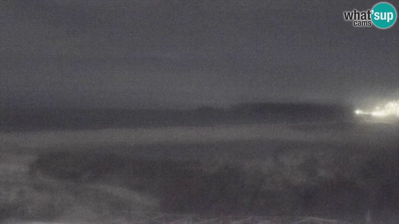 Spletna kamera Torre dei Corsari – Pogled v živo na plažo s Punta Usai