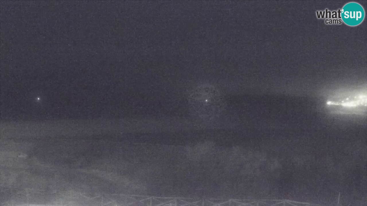 Web kamera Torre dei Corsari – Pogled uživo na plažu s Punta Usai