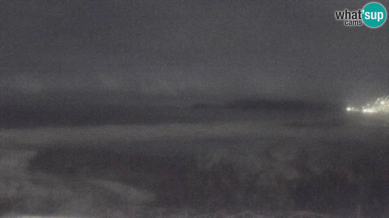 Spletna kamera Torre dei Corsari – Pogled v živo na plažo s Punta Usai