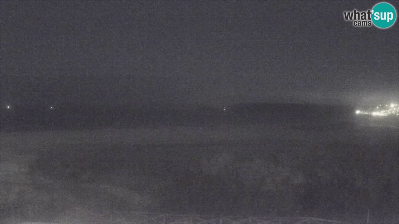 Spletna kamera Torre dei Corsari – Pogled v živo na plažo s Punta Usai