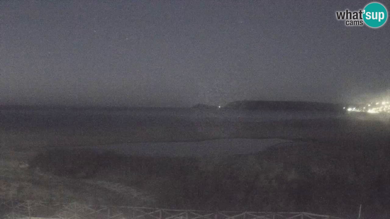 Web kamera Torre dei Corsari – Pogled uživo na plažu s Punta Usai