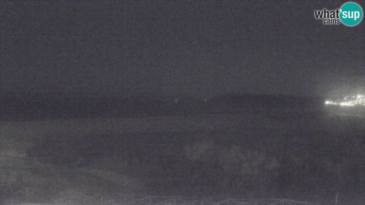 Spletna kamera Torre dei Corsari – Pogled v živo na plažo s Punta Usai