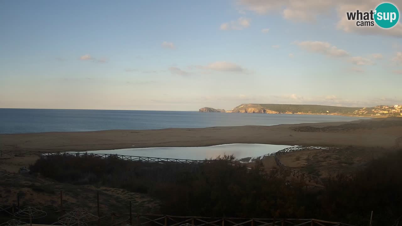 Web kamera Torre dei Corsari – Pogled uživo na plažu s Punta Usai