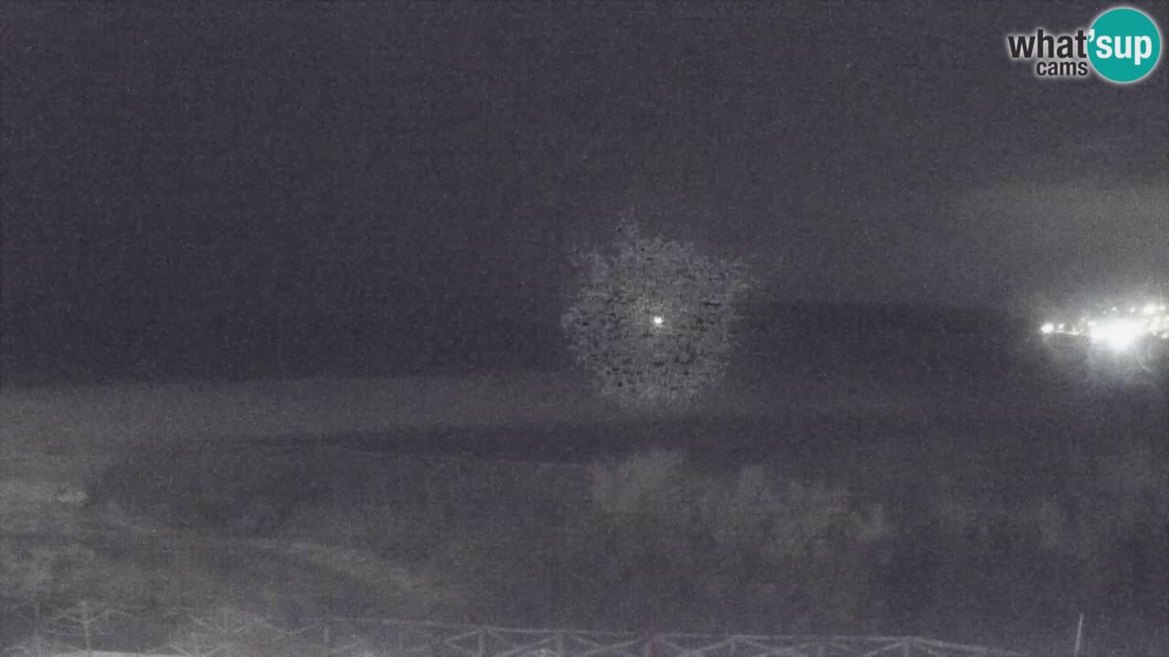 Spletna kamera Torre dei Corsari – Pogled v živo na plažo s Punta Usai