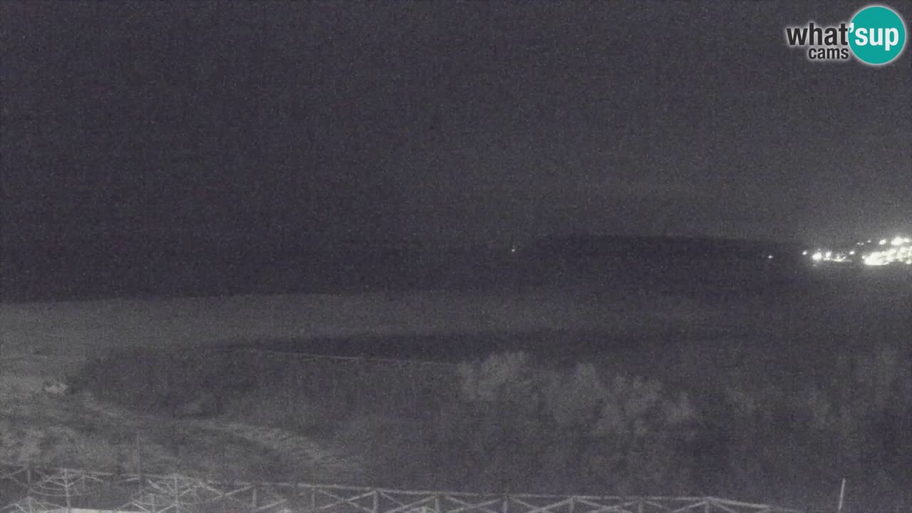 Spletna kamera Torre dei Corsari – Pogled v živo na plažo s Punta Usai