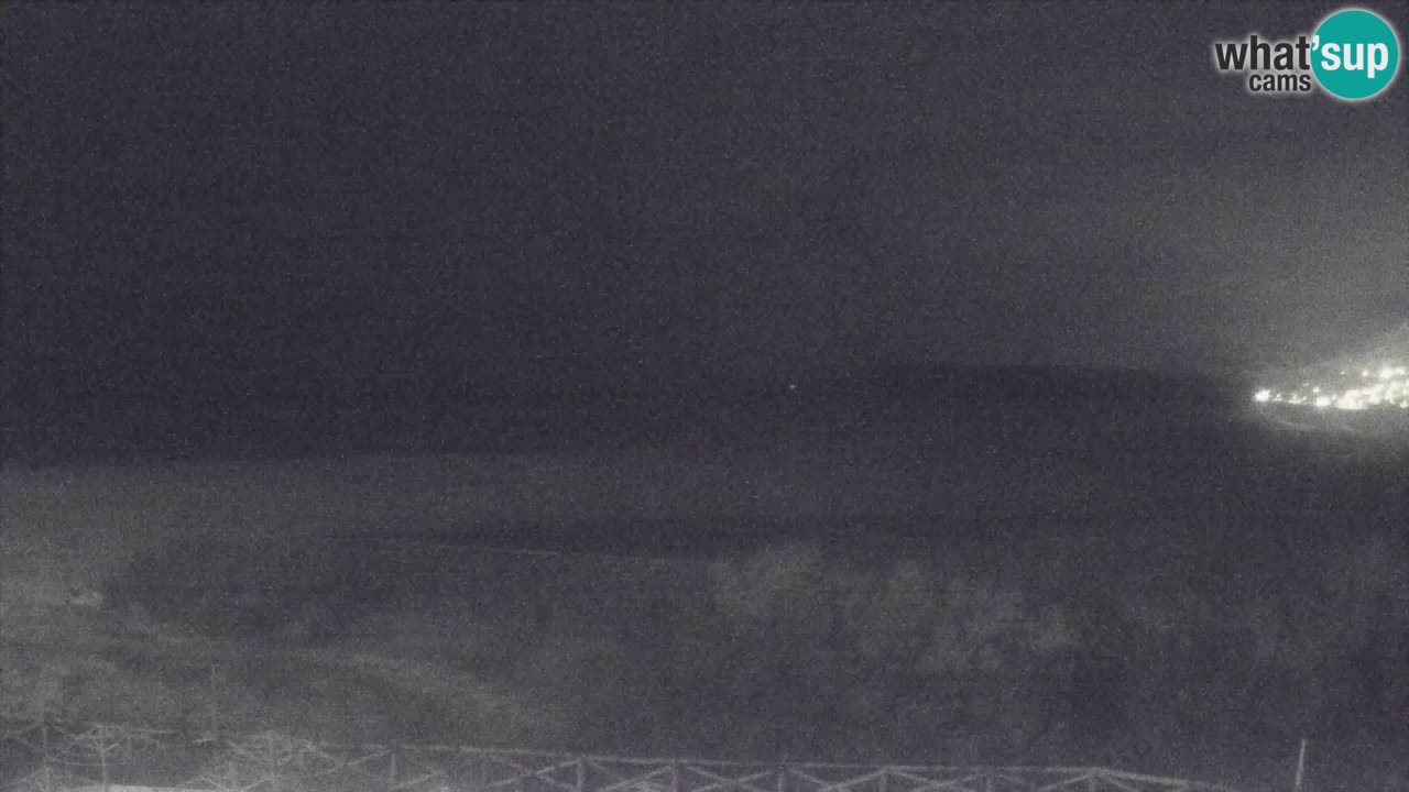 Web kamera Torre dei Corsari – Pogled uživo na plažu s Punta Usai