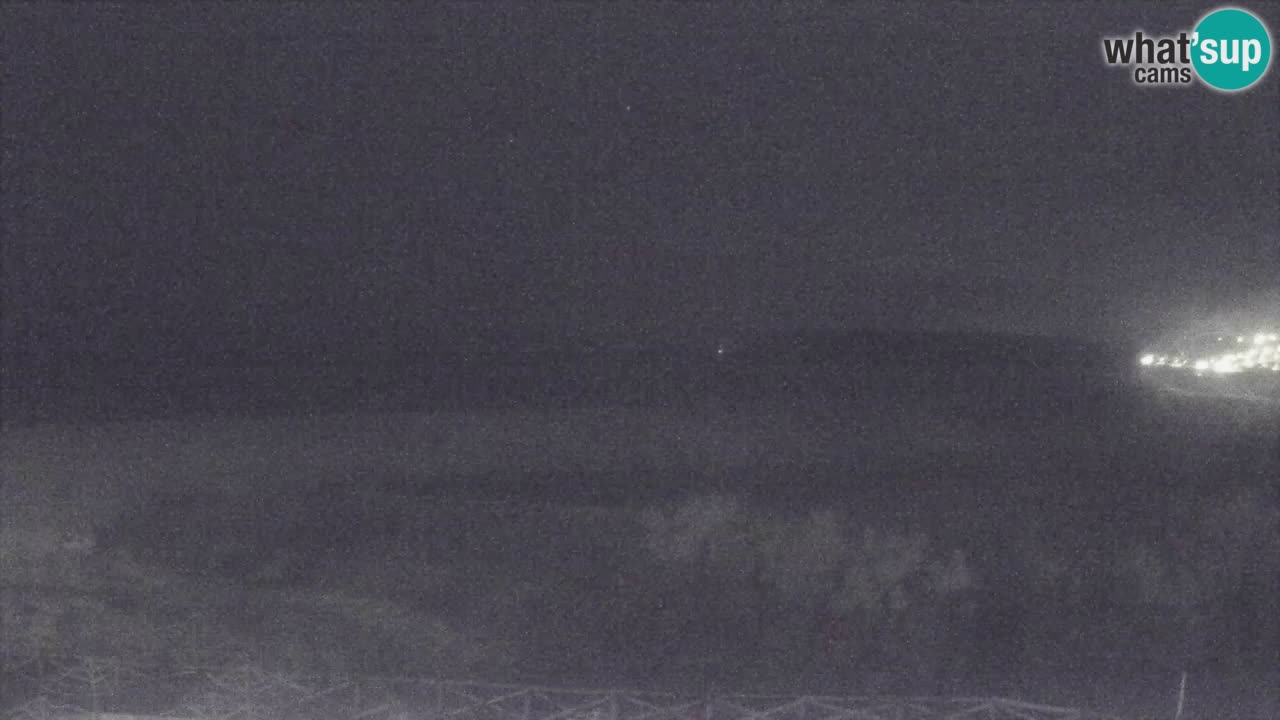 Spletna kamera Torre dei Corsari – Pogled v živo na plažo s Punta Usai