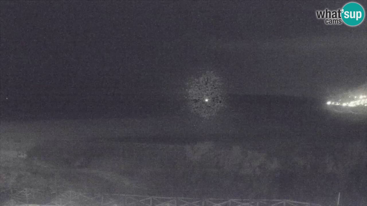 Web kamera Torre dei Corsari – Pogled uživo na plažu s Punta Usai