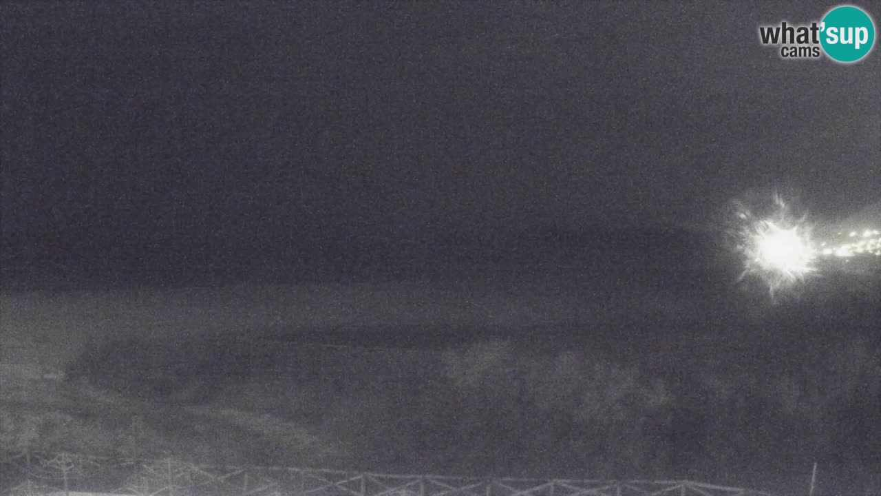 Spletna kamera Torre dei Corsari – Pogled v živo na plažo s Punta Usai