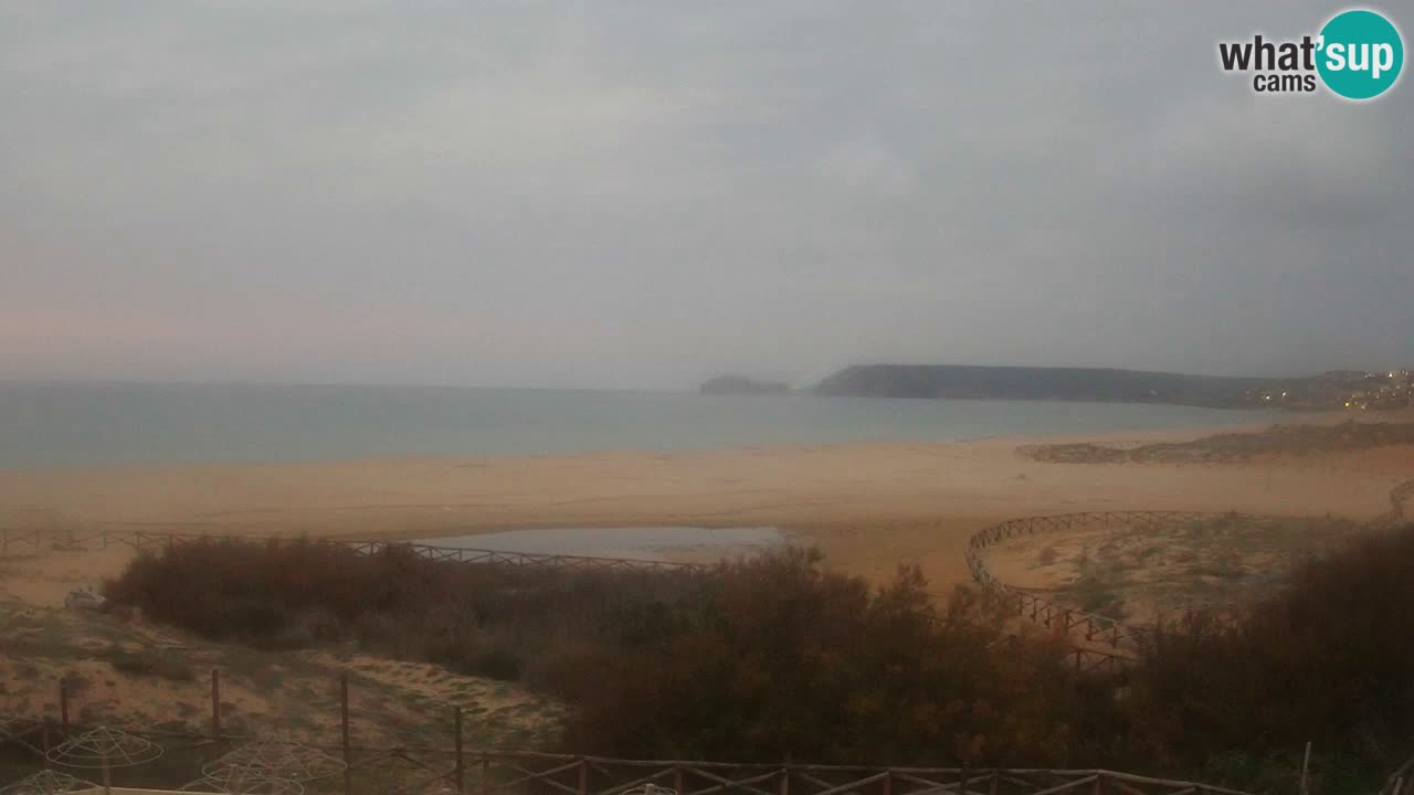 Spletna kamera Torre dei Corsari – Pogled v živo na plažo s Punta Usai