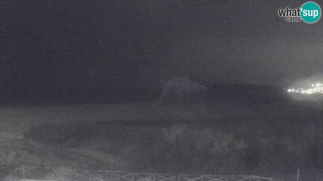 Spletna kamera Torre dei Corsari – Pogled v živo na plažo s Punta Usai