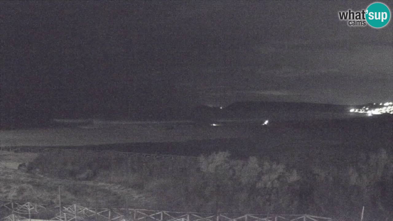 Spletna kamera Torre dei Corsari – Pogled v živo na plažo s Punta Usai