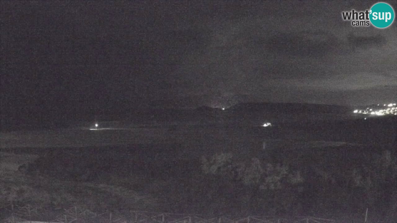 Web kamera Torre dei Corsari – Pogled uživo na plažu s Punta Usai