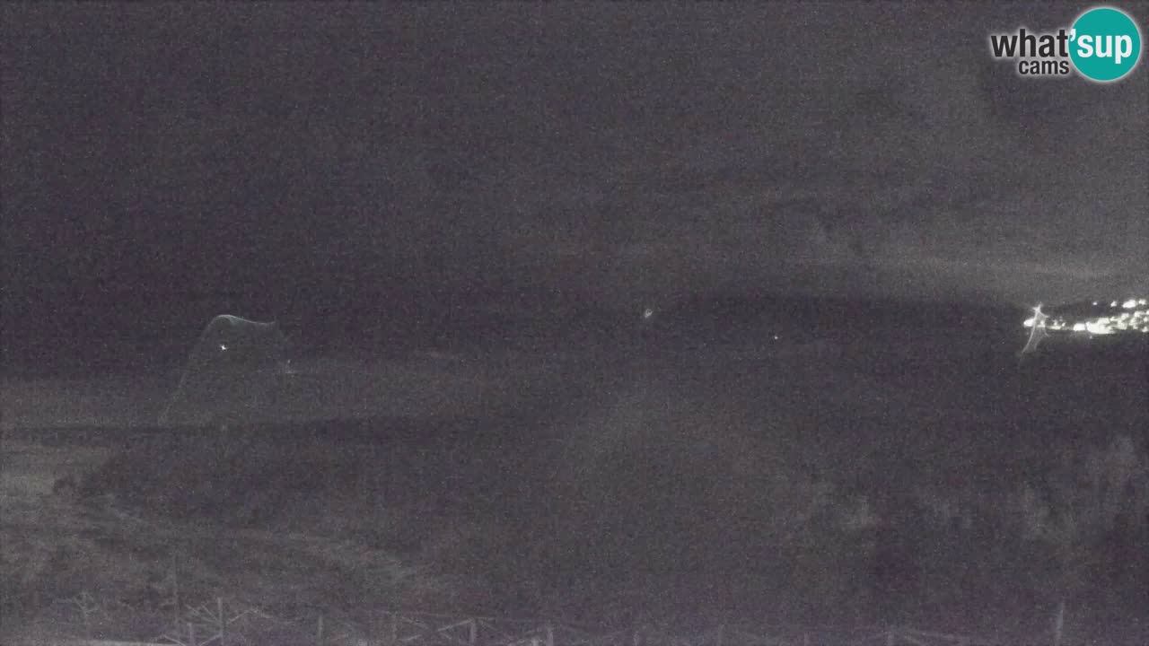 Spletna kamera Torre dei Corsari – Pogled v živo na plažo s Punta Usai