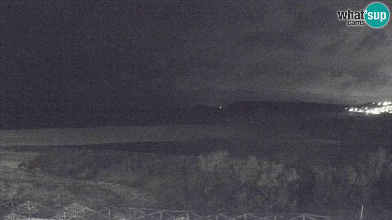 Spletna kamera Torre dei Corsari – Pogled v živo na plažo s Punta Usai