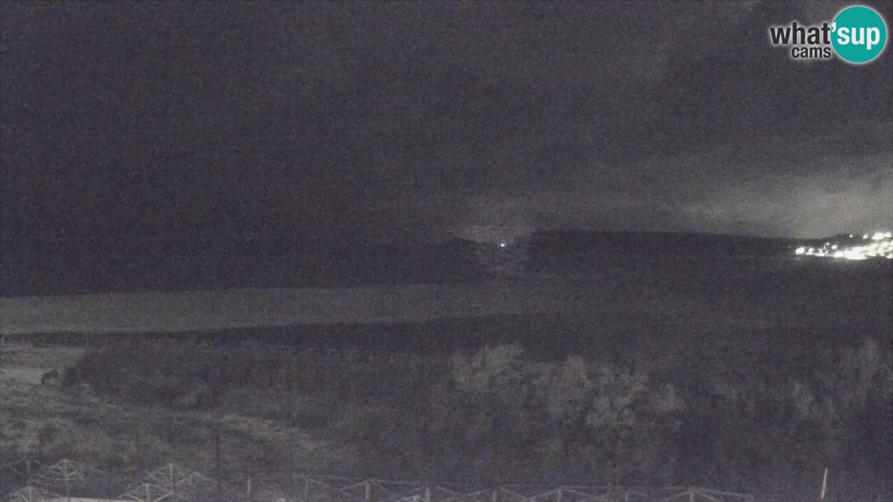 Spletna kamera Torre dei Corsari – Pogled v živo na plažo s Punta Usai