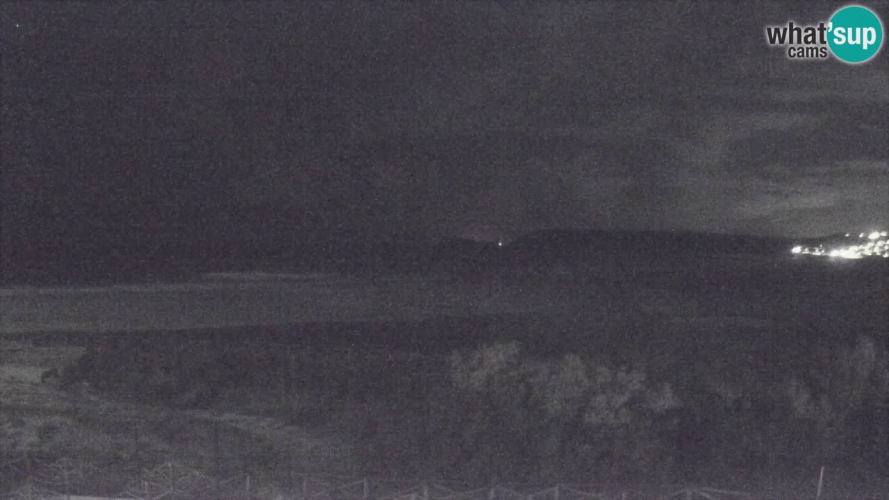 Spletna kamera Torre dei Corsari – Pogled v živo na plažo s Punta Usai