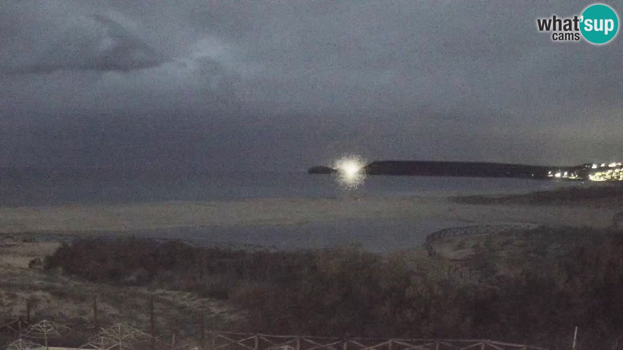 Webcam Torre dei Corsari – Vue en direct sur la plage depuis Punta Usai