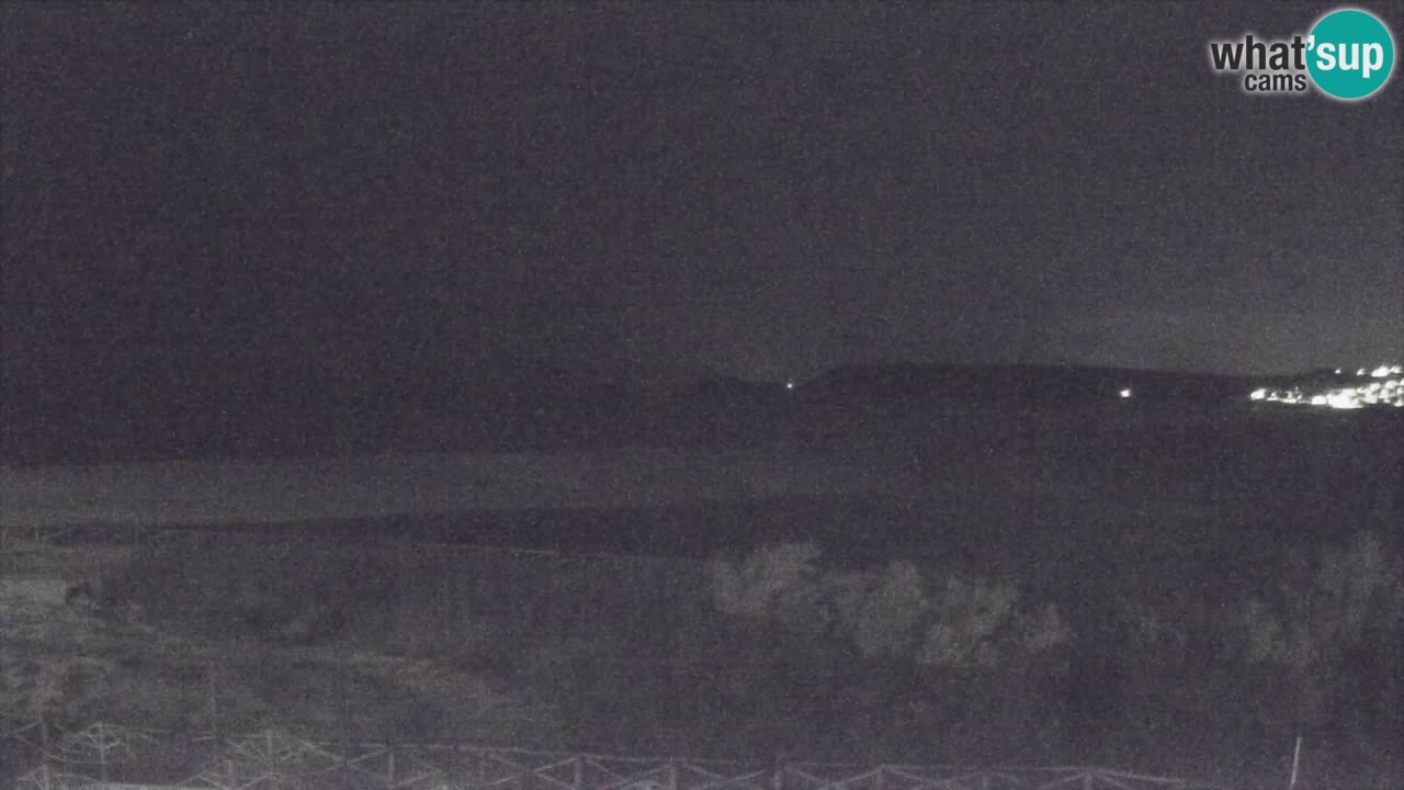 Spletna kamera Torre dei Corsari – Pogled v živo na plažo s Punta Usai