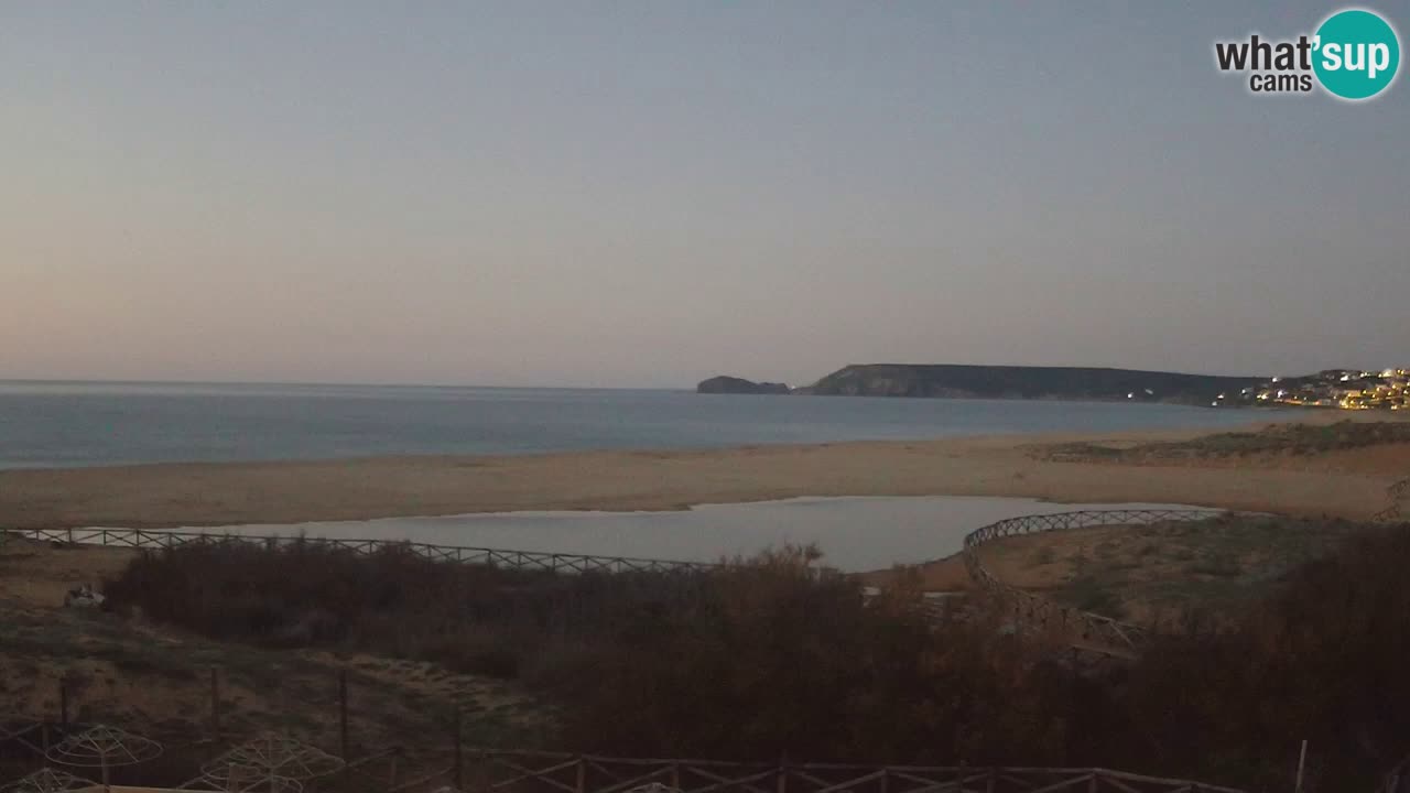 Spletna kamera Torre dei Corsari – Pogled v živo na plažo s Punta Usai