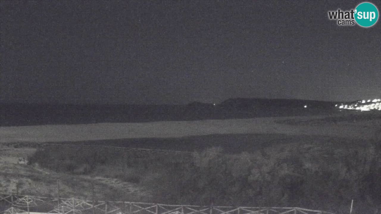 Spletna kamera Torre dei Corsari – Pogled v živo na plažo s Punta Usai