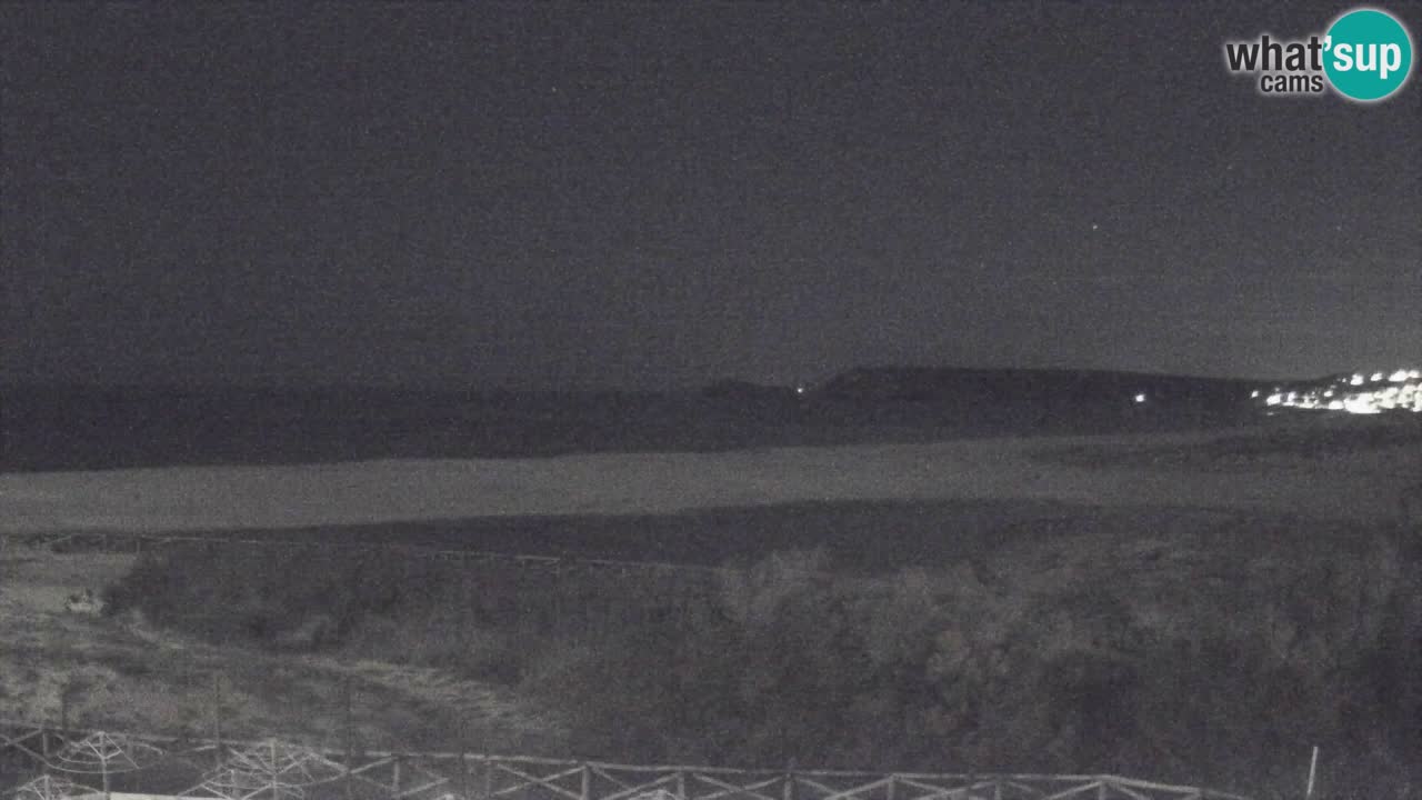 Web kamera Torre dei Corsari – Pogled uživo na plažu s Punta Usai