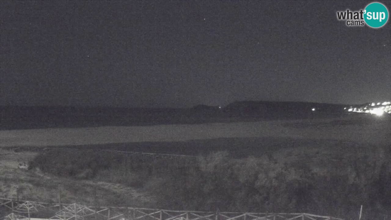 Web kamera Torre dei Corsari – Pogled uživo na plažu s Punta Usai