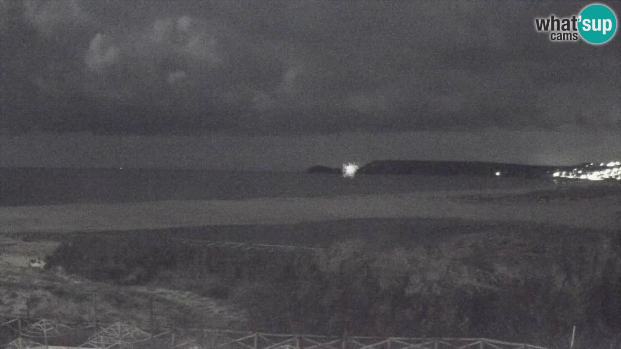 Web kamera Torre dei Corsari – Pogled uživo na plažu s Punta Usai