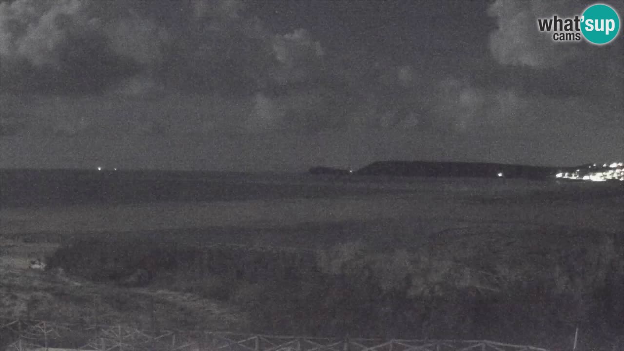 Spletna kamera Torre dei Corsari – Pogled v živo na plažo s Punta Usai