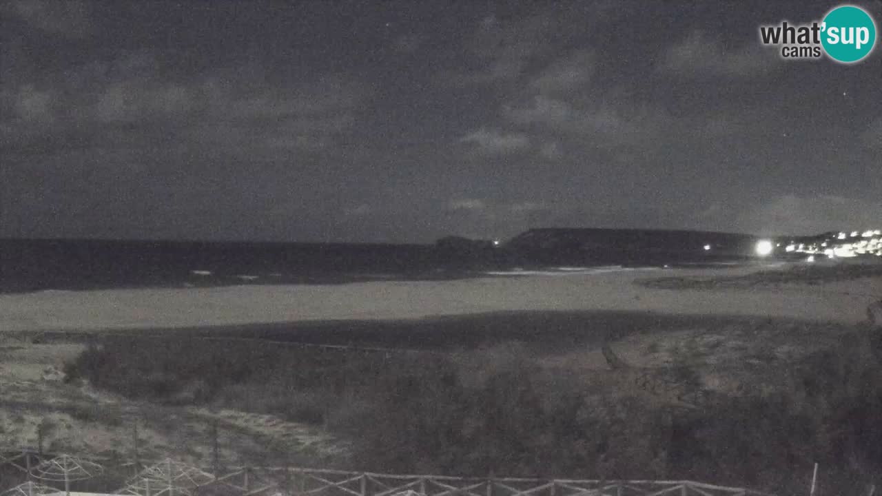 Web kamera Torre dei Corsari – Pogled uživo na plažu s Punta Usai