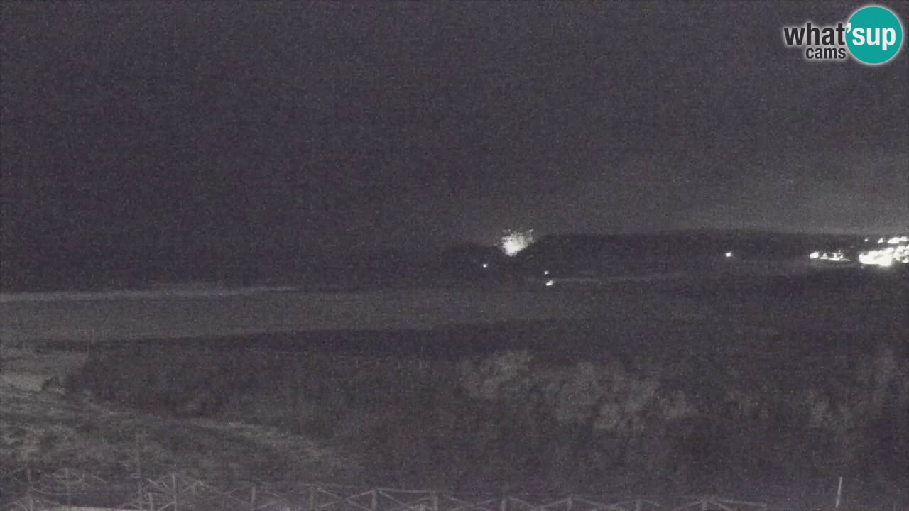 Spletna kamera Torre dei Corsari – Pogled v živo na plažo s Punta Usai