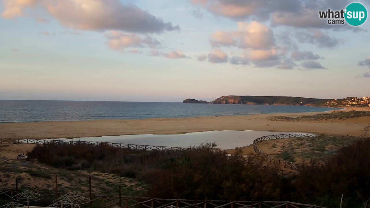 Spletna kamera Torre dei Corsari – Pogled v živo na plažo s Punta Usai