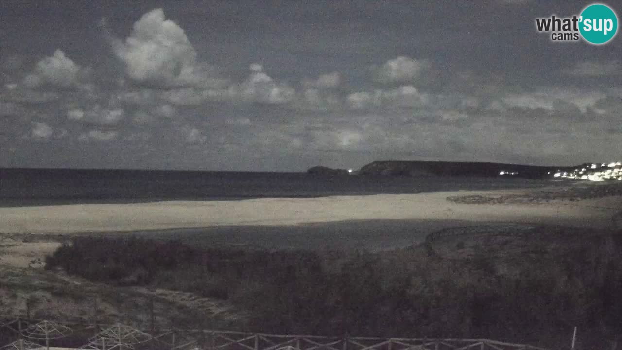 Web kamera Torre dei Corsari – Pogled uživo na plažu s Punta Usai