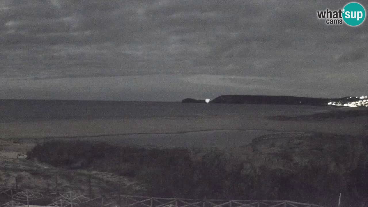 Spletna kamera Torre dei Corsari – Pogled v živo na plažo s Punta Usai