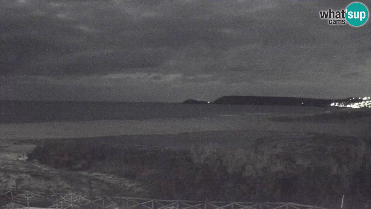 Spletna kamera Torre dei Corsari – Pogled v živo na plažo s Punta Usai