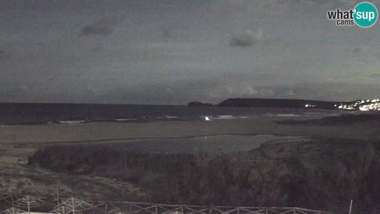 Spletna kamera Torre dei Corsari – Pogled v živo na plažo s Punta Usai