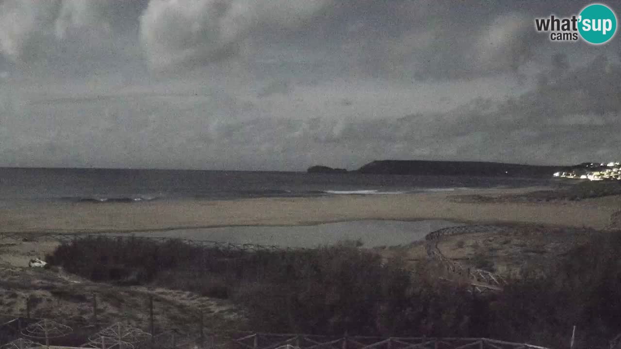 Web kamera Torre dei Corsari – Pogled uživo na plažu s Punta Usai