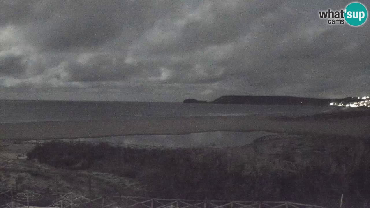 Spletna kamera Torre dei Corsari – Pogled v živo na plažo s Punta Usai