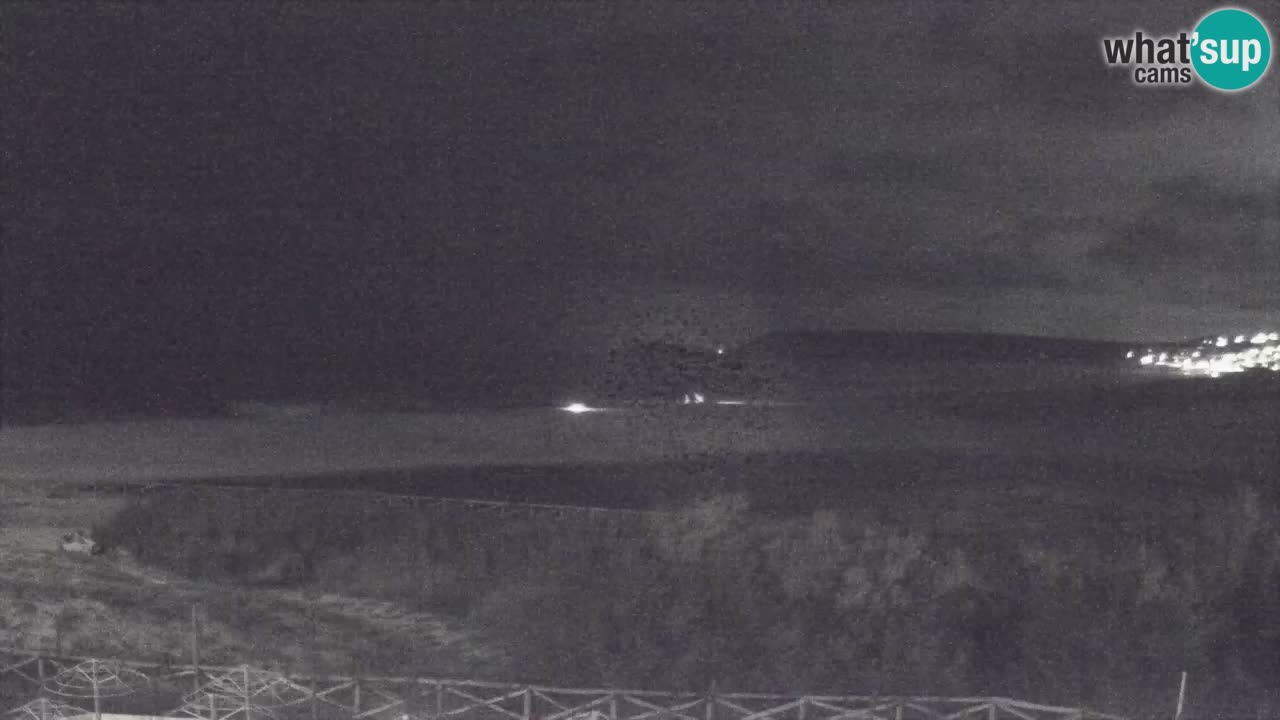 Spletna kamera Torre dei Corsari – Pogled v živo na plažo s Punta Usai