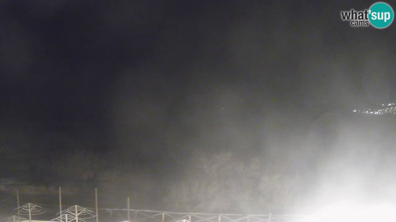 Spletna kamera Torre dei Corsari – Pogled v živo na plažo s Punta Usai