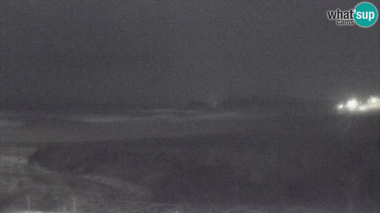 Spletna kamera Torre dei Corsari – Pogled v živo na plažo s Punta Usai