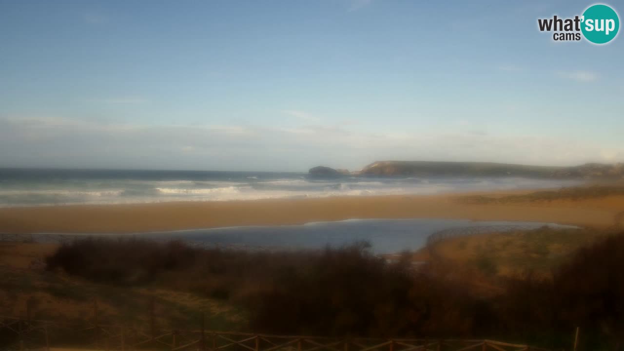 Spletna kamera Torre dei Corsari – Pogled v živo na plažo s Punta Usai