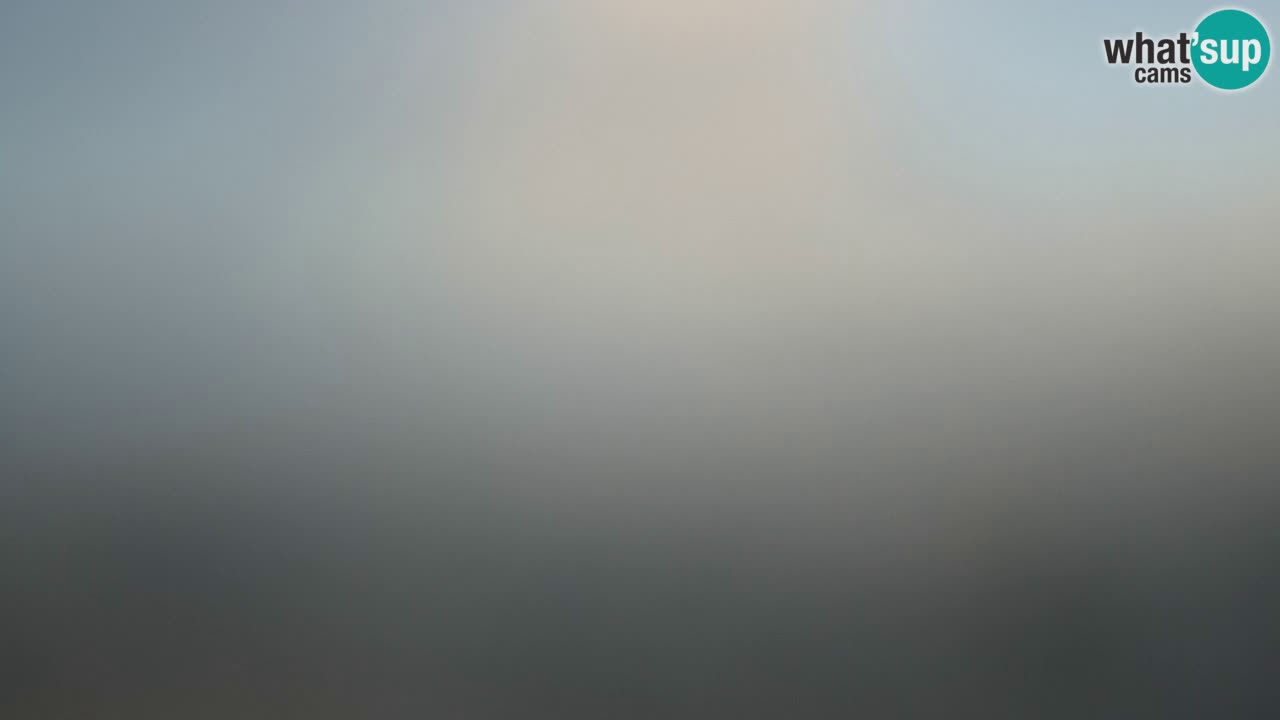 Spletna kamera Torre dei Corsari – Pogled v živo na plažo s Punta Usai