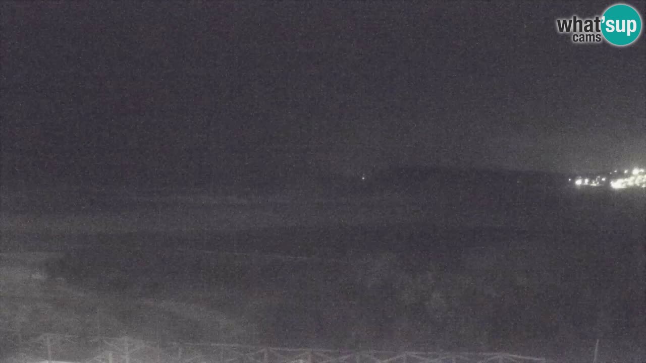 Spletna kamera Torre dei Corsari – Pogled v živo na plažo s Punta Usai