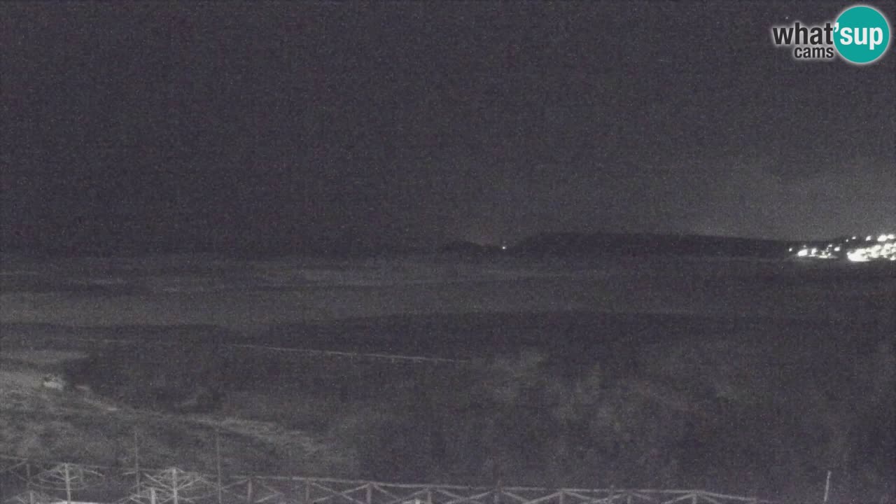 Webcam Torre dei Corsari – Vista live sulla spiaggia da Punta Usai