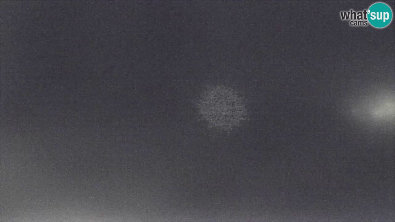 Spletna kamera Torre dei Corsari – Pogled v živo na plažo s Punta Usai