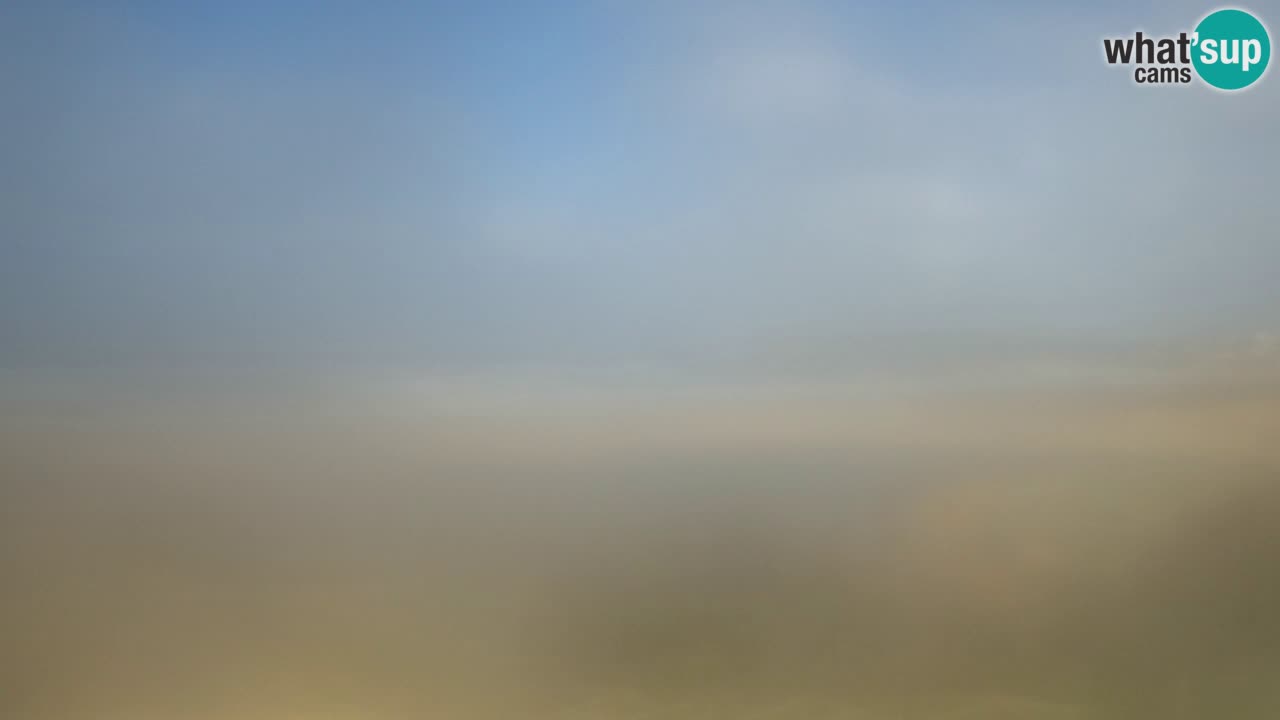 Web kamera Torre dei Corsari – Pogled uživo na plažu s Punta Usai