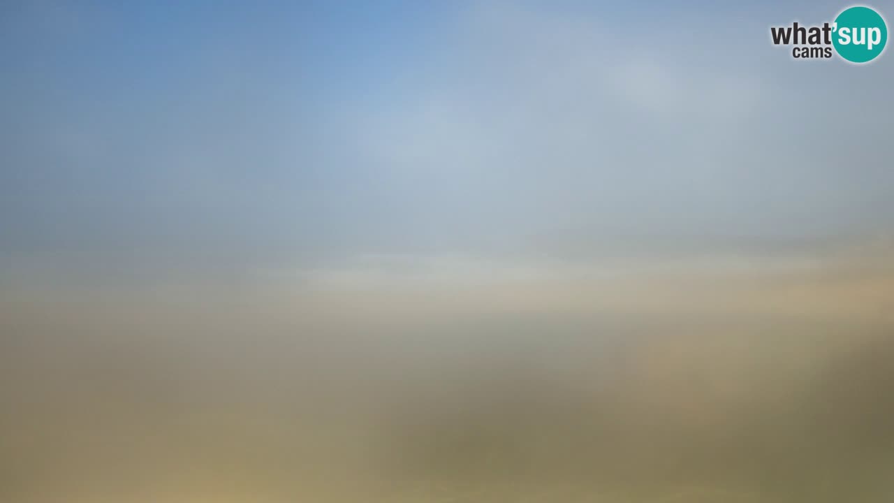 Spletna kamera Torre dei Corsari – Pogled v živo na plažo s Punta Usai