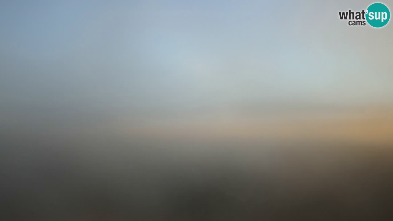 Web kamera Torre dei Corsari – Pogled uživo na plažu s Punta Usai